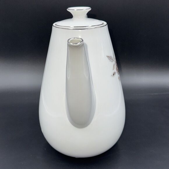 Vintage Celebrity Fine China Nocturne 8 3/4" Coffee Tea Pot 7 Cup Roses Japan - Picture 5 of 9